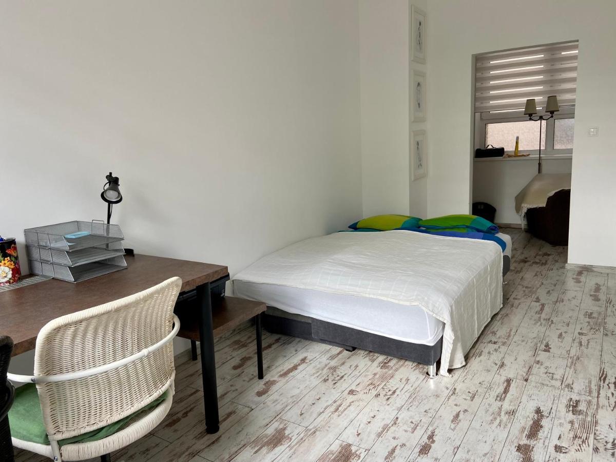 Residence Park Lovely Apartman With Private Parking Kysucke Nove Mesto Zewnętrze zdjęcie